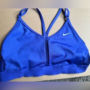 Athletic bra